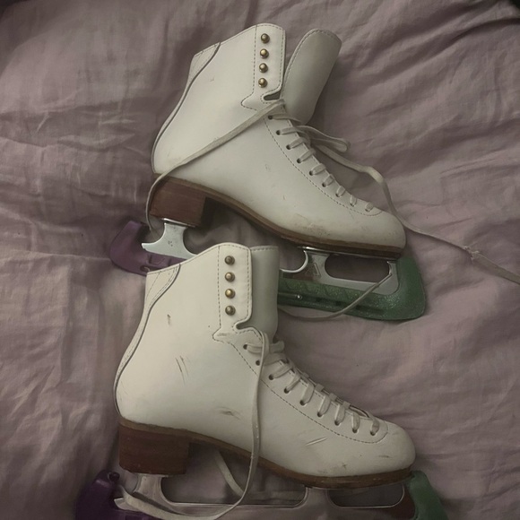 Jackson 2070 size 7A (women’s 7) figure skates - Picture 1 of 4